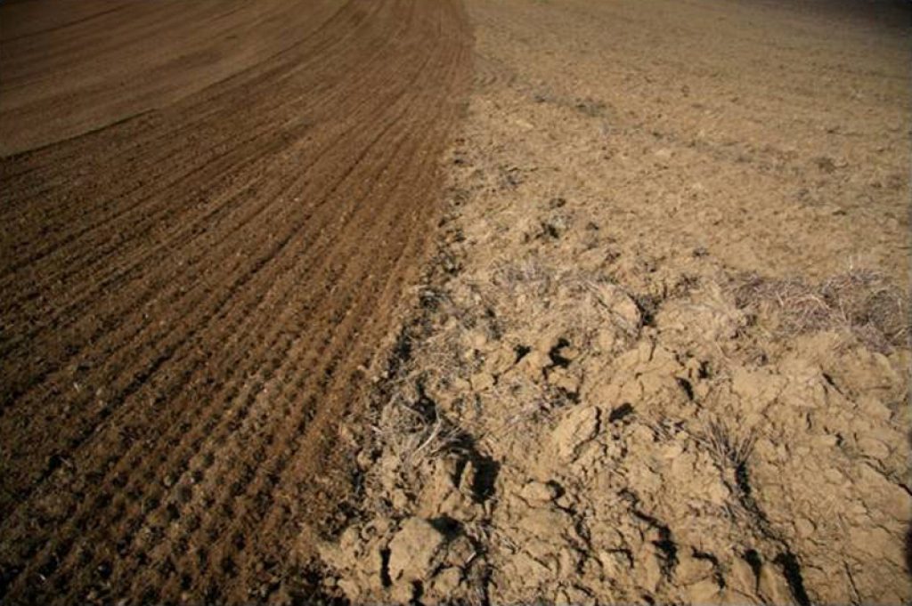 Ce utilaje se folosesc pentru compactarea solului?