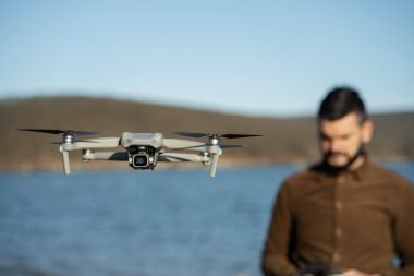 Cum să folosești dronele pentru supravegherea perimetrelor?