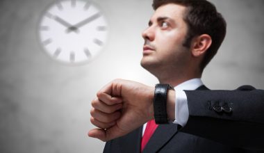 Cum pot crește valoarea unui ceas înainte de a-l amaneta?