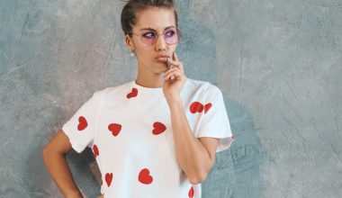 Tricourile personalizate sunt disponibile în modele unisex?