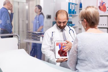 Diferența dintre cardiolog și cardiolog intervenționist, explicată pe înțelesul pacientului