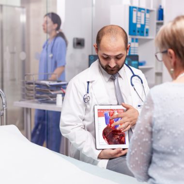 Diferența dintre cardiolog și cardiolog intervenționist, explicată pe înțelesul pacientului